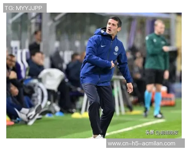 劳塔罗对齐沃换人决定不满摔水瓶表达愤怒情绪 劳塔罗对齐沃换人决定不满摔水瓶表达愤怒情绪