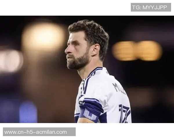 穆勒分享蓄胡经历:理发后意外满意决定保留新形象 穆勒分享蓄胡经历:理发后意外满意决定保留新形象