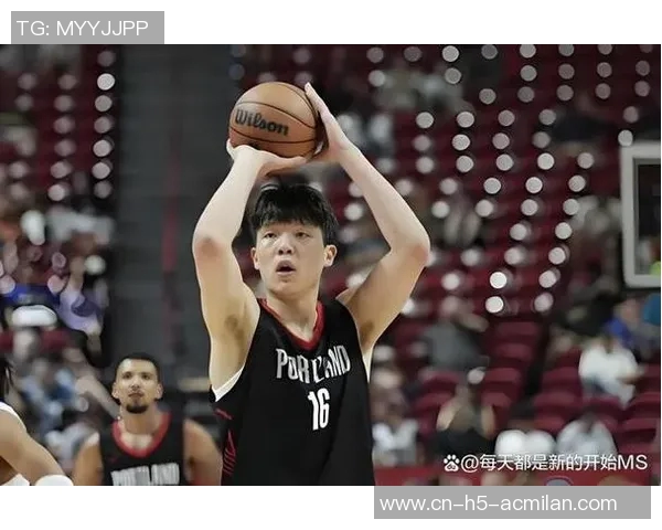 杨瀚森背靠背出战2分半引发热议登上微博热搜榜第二位 杨瀚森背靠背出战2分半引发热议登上微博热搜榜第二位