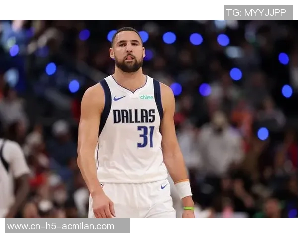 基德赞克莱上半场表现出色牵引力助力队友创造更多机会